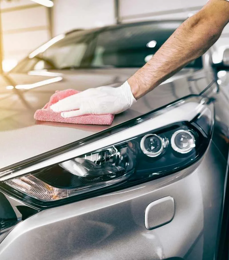 Professional Automobile Car Detailer Cleaning Wash Service